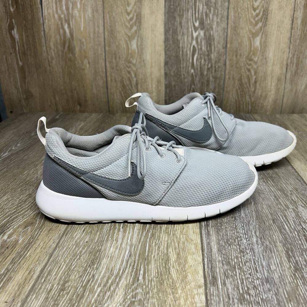 Nike Roshe Gray White Mesh Youth US 6Y 599728-028 Running Sneaker Shoes